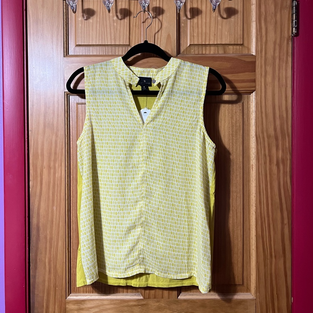 Worthington | NWT - Sleeveless Top - Size S